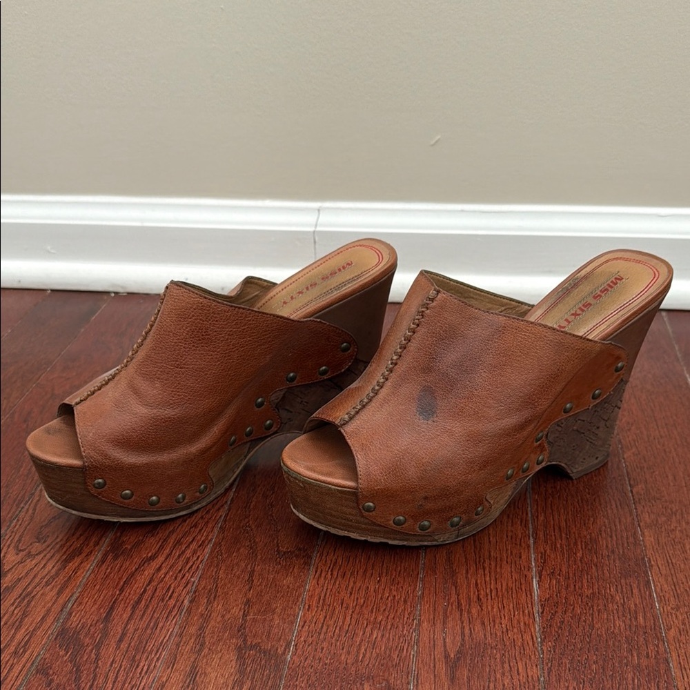 Women's Brown Leather Clogs